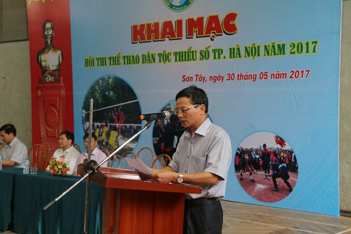 Ông Nguyễn Phúc Hải, Phó trưởng Ban Dân tộc Thành phố  phát biểu khai mạc Hội thi